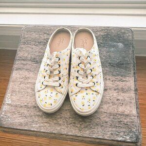 Crown Vintage Size 8 1/2 white yellow and black